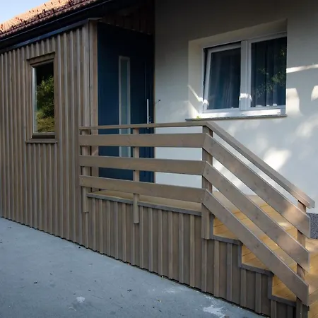 With Private Saunas - Wellness Gobi Apartman Podčetrtek