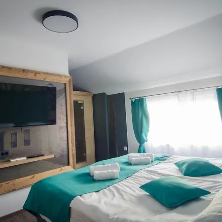 With Private Saunas - Wellness Gobi Podčetrtek