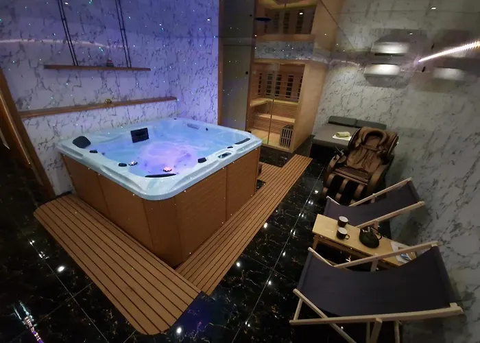 With Private Saunas - Wellness Gobi *